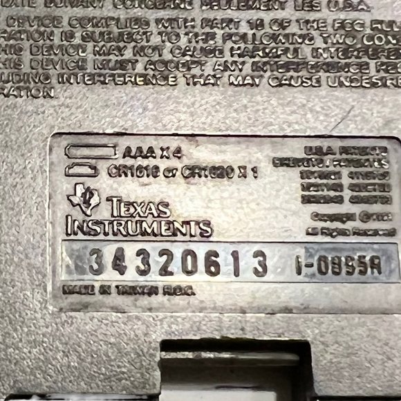 TI-82 Texas Instruments Graphing Calculator Grey - Picture 6 of 7